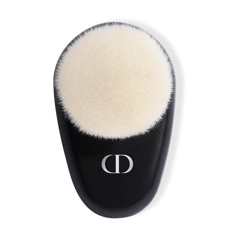 dior backstage pinsel